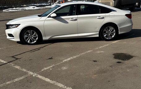 Honda Accord IX рестайлинг, 2018 год, 1 970 000 рублей, 2 фотография