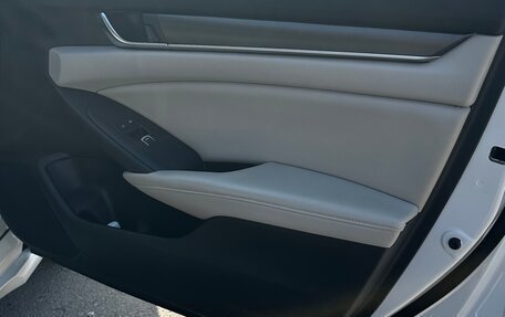 Honda Accord IX рестайлинг, 2018 год, 1 970 000 рублей, 12 фотография