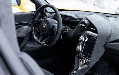 McLaren 720S, 2022 год, 32 999 000 рублей, 17 фотография