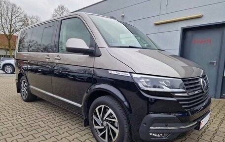 Volkswagen Multivan T6 рестайлинг, 2020 год, 4 600 000 рублей, 5 фотография