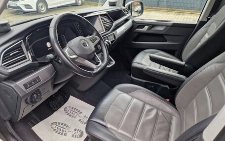 Volkswagen Multivan T6 рестайлинг, 2020 год, 4 600 000 рублей, 11 фотография