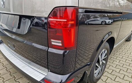 Volkswagen Multivan T6 рестайлинг, 2020 год, 4 600 000 рублей, 9 фотография