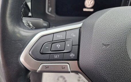 Volkswagen Multivan T6 рестайлинг, 2020 год, 4 600 000 рублей, 18 фотография