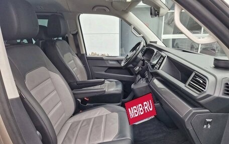 Volkswagen Multivan T6 рестайлинг, 2020 год, 4 600 000 рублей, 21 фотография