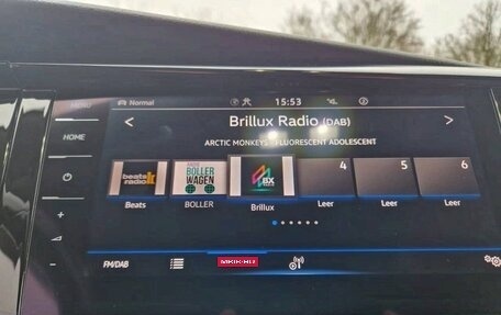 Volkswagen Multivan T6 рестайлинг, 2020 год, 4 600 000 рублей, 17 фотография