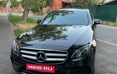 Mercedes-Benz E-Класс, 2019 год, 3 290 000 рублей, 2 фотография