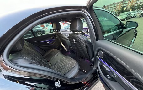 Mercedes-Benz E-Класс, 2019 год, 3 290 000 рублей, 8 фотография