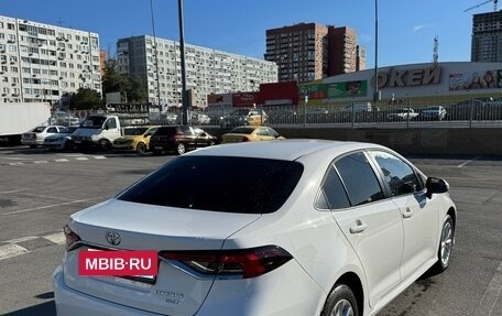 Toyota Corolla, 2022 год, 1 970 000 рублей, 5 фотография