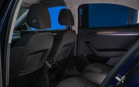 Skoda Superb III рестайлинг, 2018 год, 1 780 000 рублей, 14 фотография