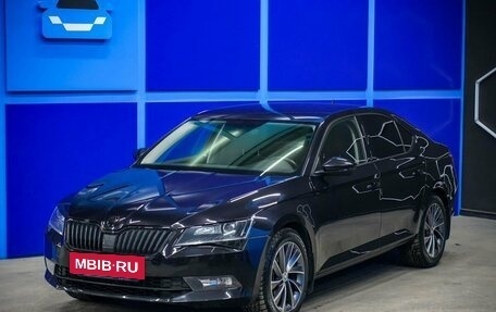 Skoda Superb III рестайлинг, 2018 год, 1 780 000 рублей, 2 фотография