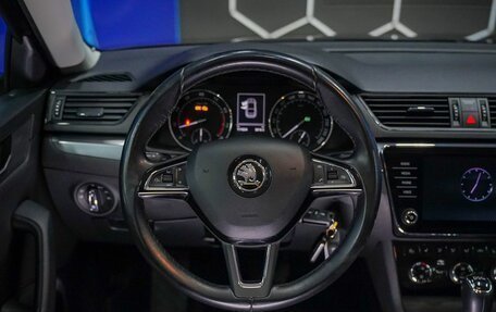 Skoda Superb III рестайлинг, 2018 год, 1 780 000 рублей, 24 фотография