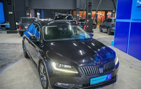 Skoda Superb III рестайлинг, 2018 год, 1 780 000 рублей, 19 фотография