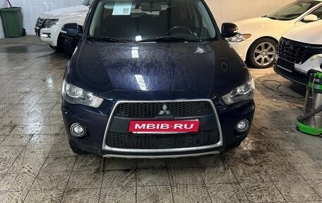 Mitsubishi Outlander III рестайлинг 3, 2011 год, 1 350 000 рублей, 1 фотография