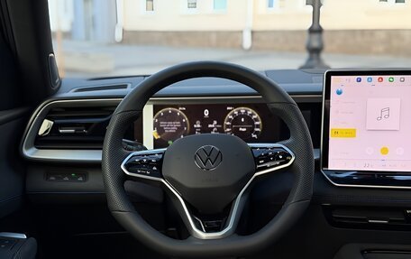 Volkswagen Teramont, 2025 год, 6 280 000 рублей, 13 фотография