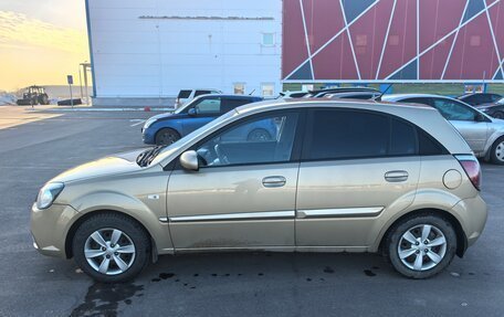 KIA Rio II, 2010 год, 670 000 рублей, 2 фотография