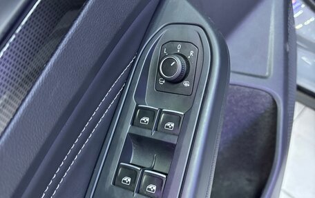 Volkswagen Golf VIII, 2023 год, 2 240 000 рублей, 10 фотография