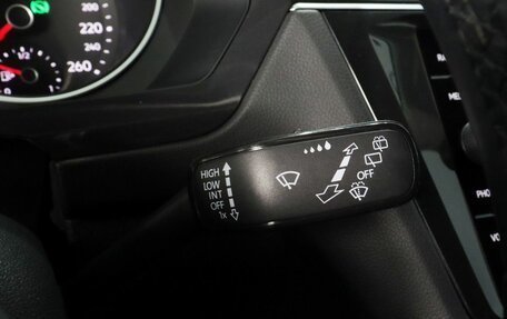 Volkswagen Tiguan II, 2021 год, 2 749 000 рублей, 13 фотография