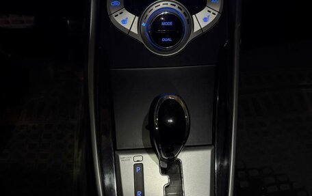 Hyundai Elantra V, 2011 год, 950 000 рублей, 13 фотография