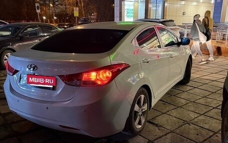 Hyundai Elantra V, 2011 год, 950 000 рублей, 5 фотография