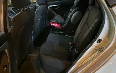 Hyundai Elantra V, 2011 год, 950 000 рублей, 9 фотография