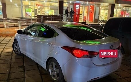 Hyundai Elantra V, 2011 год, 950 000 рублей, 6 фотография