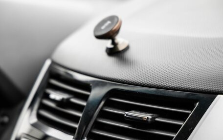 Hyundai Solaris II рестайлинг, 2011 год, 778 000 рублей, 24 фотография