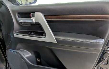 Toyota Land Cruiser 200, 2016 год, 5 502 500 рублей, 22 фотография