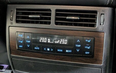 Toyota Land Cruiser 200, 2016 год, 5 502 500 рублей, 26 фотография