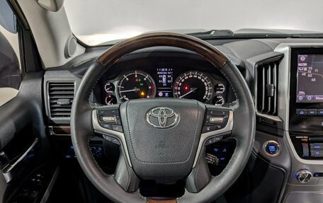 Toyota Land Cruiser 200, 2016 год, 5 502 500 рублей, 25 фотография