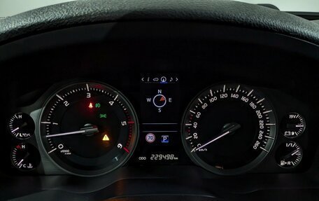 Toyota Land Cruiser 200, 2016 год, 5 502 500 рублей, 27 фотография