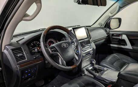 Toyota Land Cruiser 200, 2016 год, 5 502 500 рублей, 29 фотография