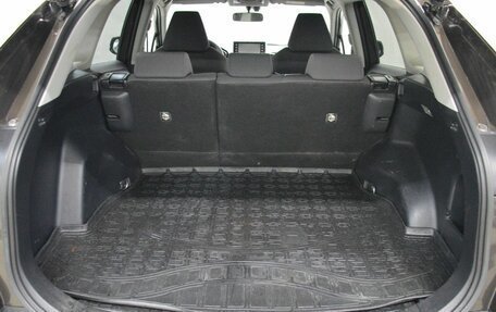 Toyota RAV4, 2019 год, 3 300 000 рублей, 17 фотография