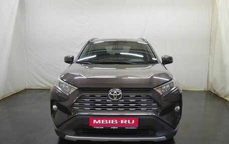 Toyota RAV4, 2019 год, 3 300 000 рублей, 2 фотография