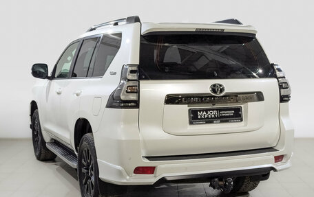 Toyota Land Cruiser Prado 150 рестайлинг 2, 2020 год, 5 900 000 рублей, 7 фотография