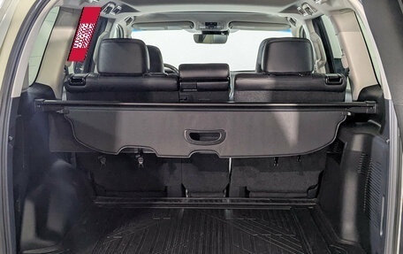 Toyota Land Cruiser Prado 150 рестайлинг 2, 2020 год, 5 900 000 рублей, 10 фотография