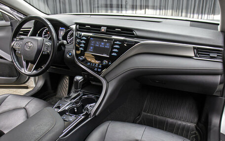 Toyota Camry, 2019 год, 2 398 000 рублей, 11 фотография