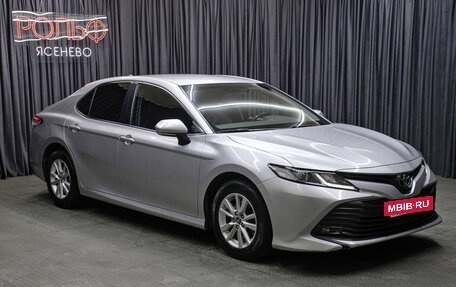 Toyota Camry, 2019 год, 2 398 000 рублей, 3 фотография
