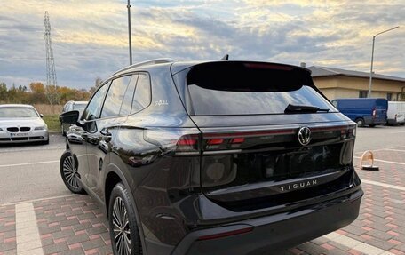 Volkswagen Tiguan, 2025 год, 3 700 000 рублей, 7 фотография