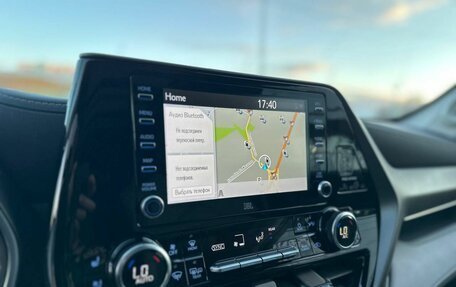 Toyota Highlander, 2021 год, 4 500 000 рублей, 12 фотография