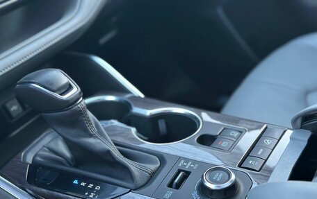 Toyota Highlander, 2021 год, 4 500 000 рублей, 11 фотография
