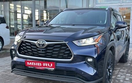 Toyota Highlander, 2021 год, 4 500 000 рублей, 2 фотография