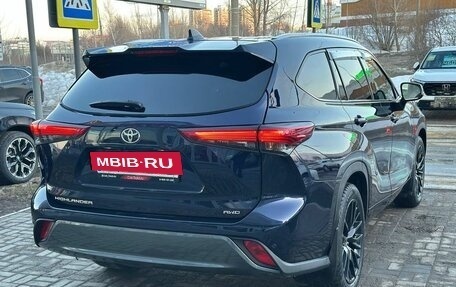 Toyota Highlander, 2021 год, 4 500 000 рублей, 5 фотография