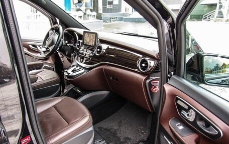 Mercedes-Benz V-Класс, 2018 год, 5 550 000 рублей, 1 фотография