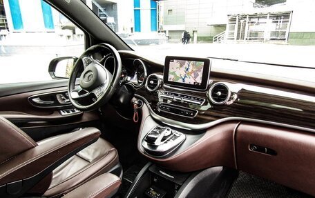 Mercedes-Benz V-Класс, 2018 год, 5 550 000 рублей, 9 фотография