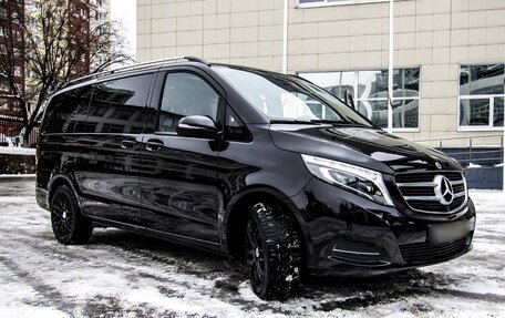 Mercedes-Benz V-Класс, 2018 год, 5 550 000 рублей, 10 фотография