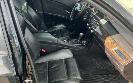 BMW 5 серия, 2005 год, 1 050 000 рублей, 13 фотография