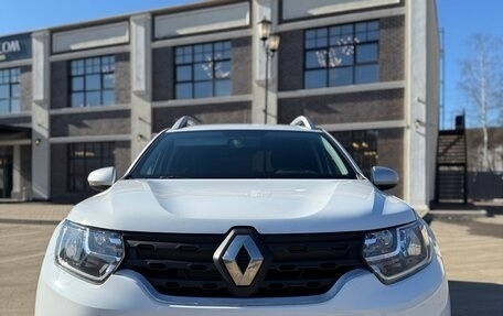 Renault Duster, 2022 год, 1 590 000 рублей, 2 фотография