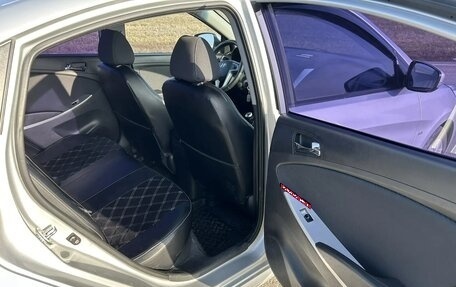 Hyundai Solaris II рестайлинг, 2014 год, 960 000 рублей, 11 фотография