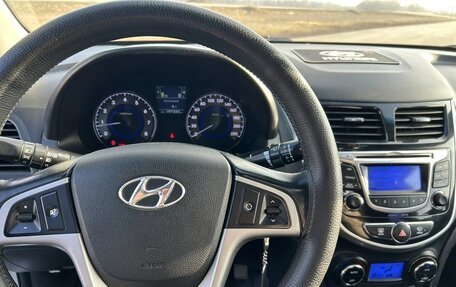 Hyundai Solaris II рестайлинг, 2014 год, 960 000 рублей, 19 фотография