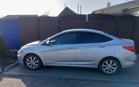 Hyundai Solaris II рестайлинг, 2014 год, 960 000 рублей, 26 фотография